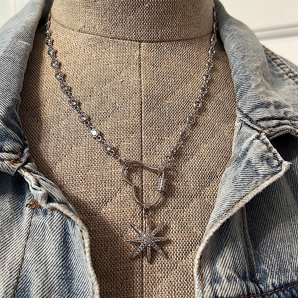 Bezel Set CZ Necklace w/Heart Carabiner Clasp & Cubic Zirconia Starburst Pendant - Picture 4 of 4